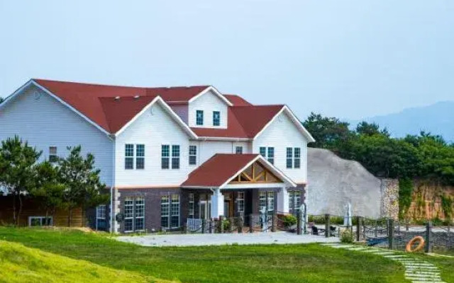 Memedee Manor Homestay