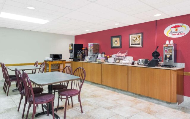 Holiday Inn Express & Suites Milan – Sandusky Area by IHG
