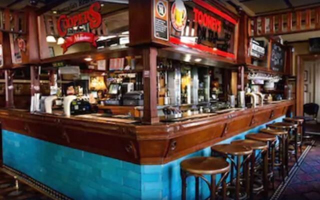 Shakespeare Hotel Surry Hills