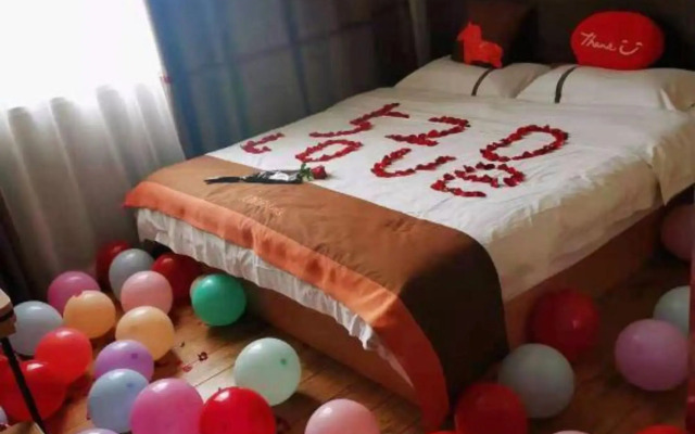 Junyi chain hotel (Qihe Yangguang Road store)