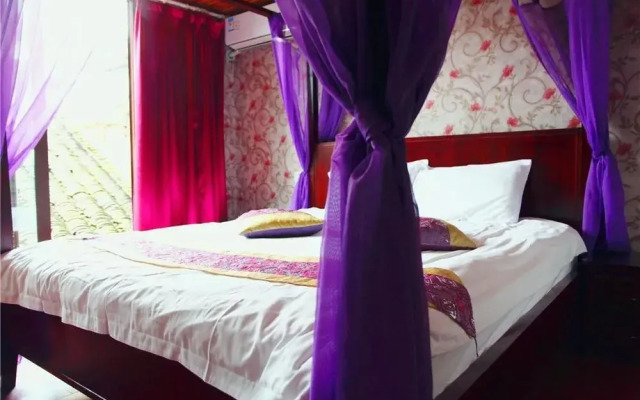 Wuzhen Yishuige Inn