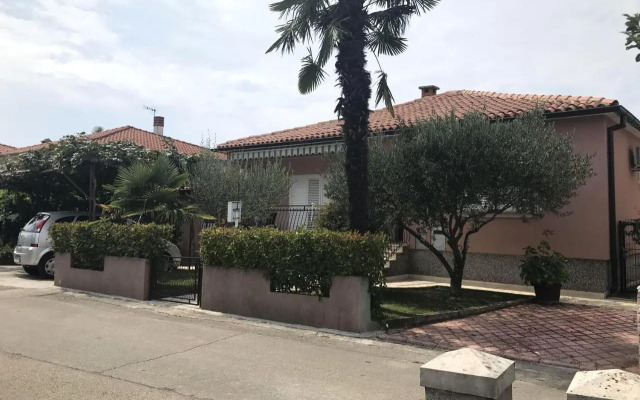 Studio Umag 7126a