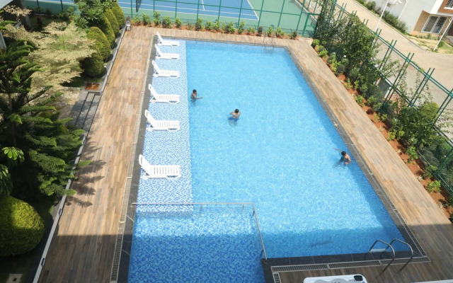 VRR Hotel's And Convention Centre