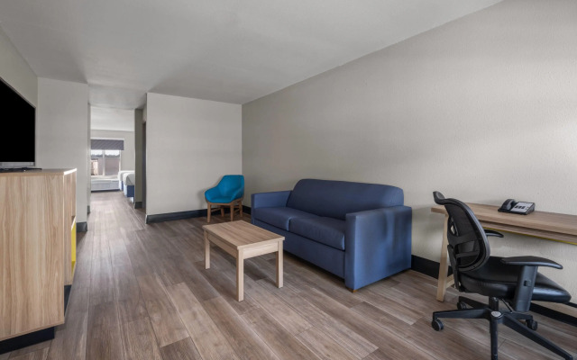 Days Inn by Wyndham Alma