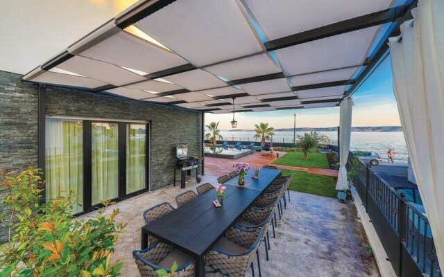 Beachfront Villa Baronessa with Pool