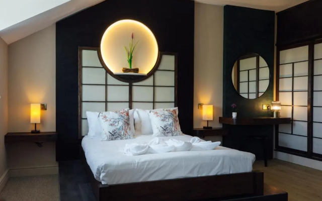 The Woodridge Inn Hotel
