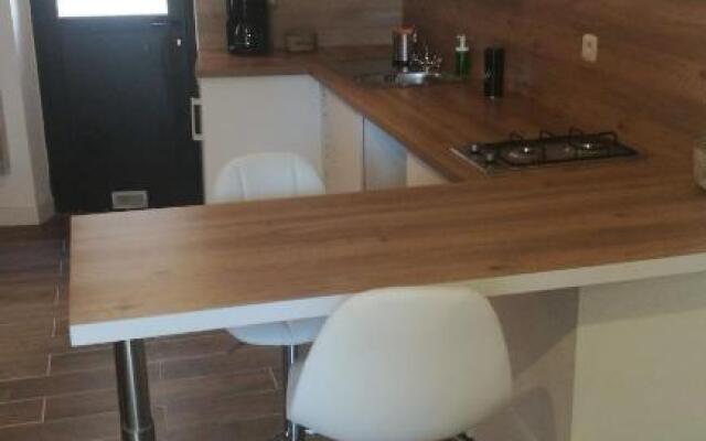 studio idéalement placé, calanques et centre ville