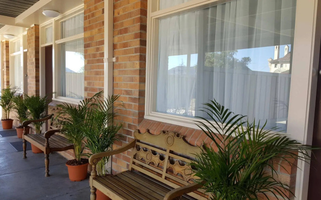 Royal Motel Tenterfield