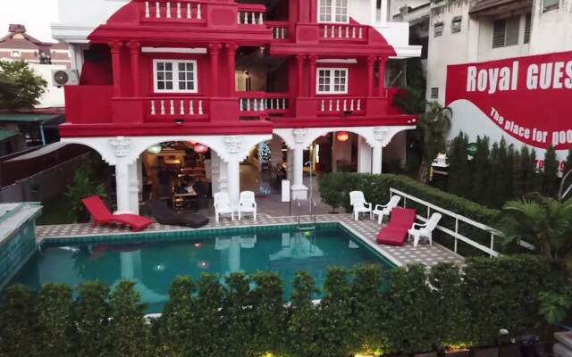 Royal Night Bazaar Hotel