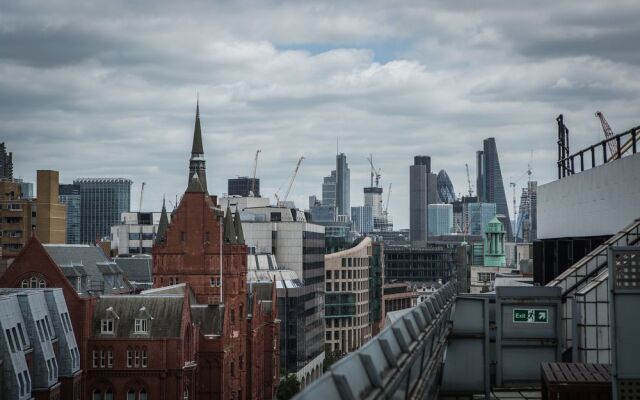 Excel Apartments Bloomsbury 2