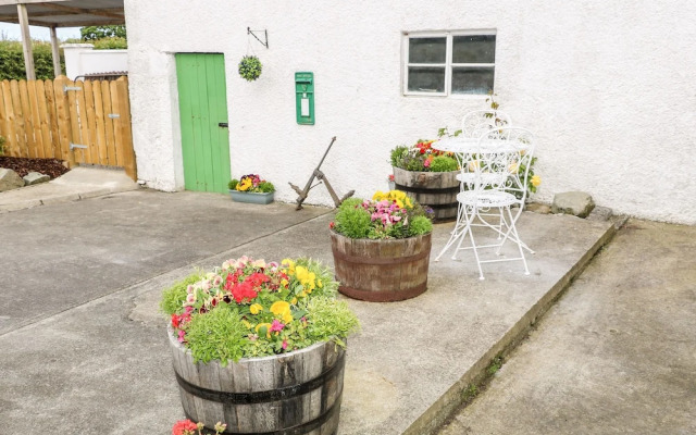 Whispering Willows - The Bungalow