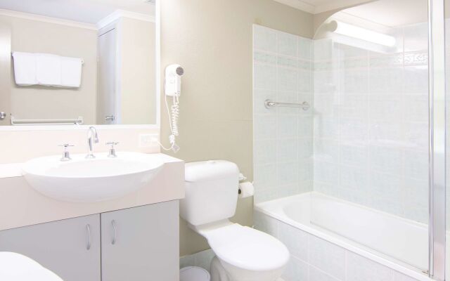 Horizons Lake Jindabyne