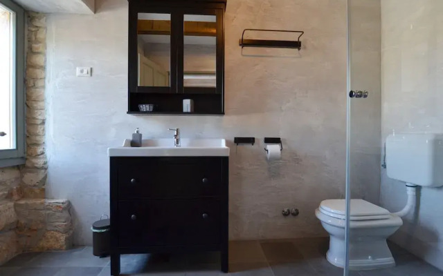 Majestic Rustical Kanfanar Villa With Pool
