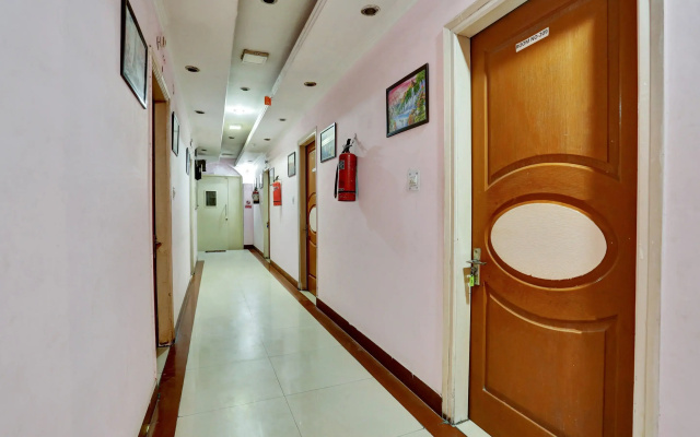 Hotel Abhishek Residency By The Arrow