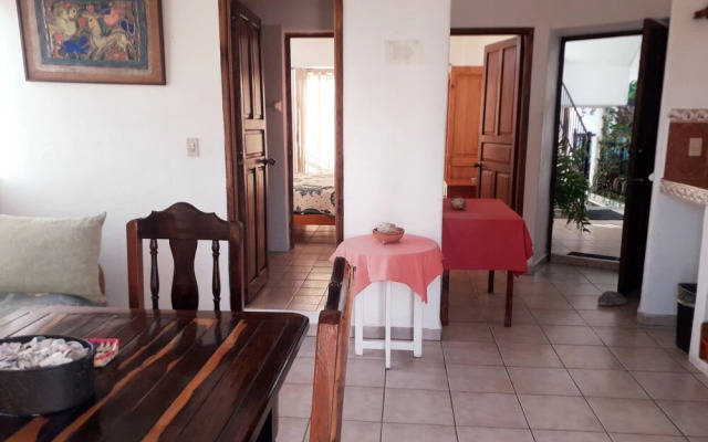Casa Ana Ruth Hotel y Suites