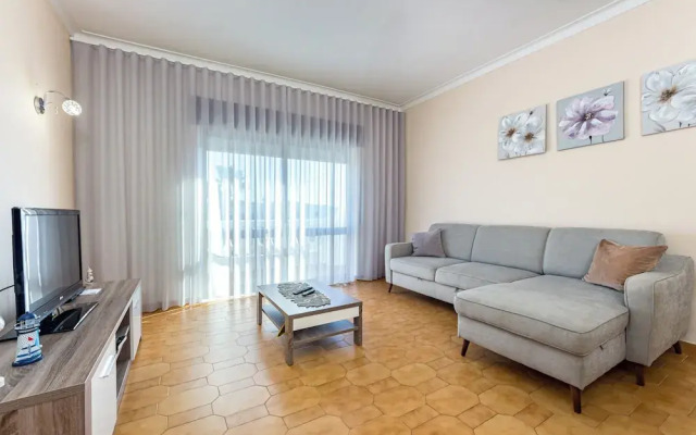 Seaside Charm in Gale - 2 Bedroom W/big Terrace