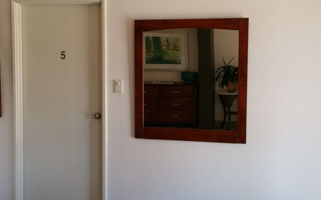 Adelaide House Apartments Fremantle