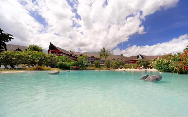 Tahiti Ia Ora Beach Resort