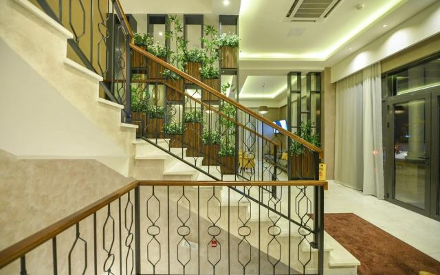 Hotel Lazaro