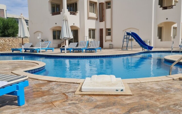 Sharks Bay Hotel & Padi Butterfly