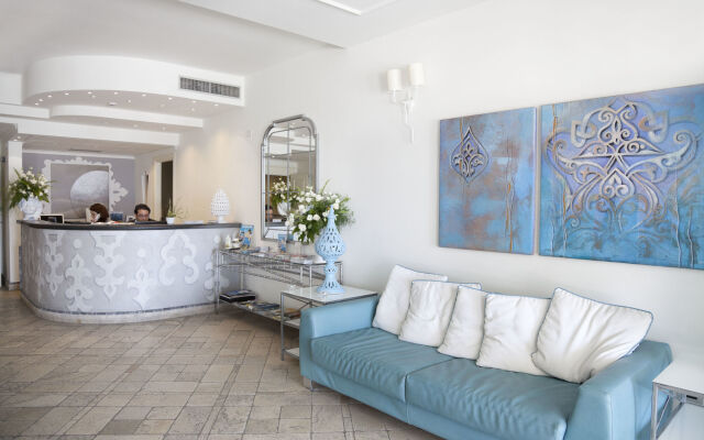 Hotel Mea - Aeolian Charme