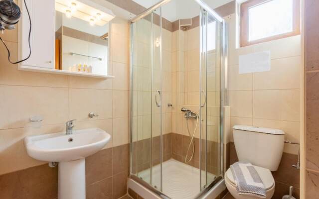Maroulas Villas Collection