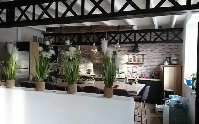 Majestic Villa in Nuaille-d'aunis With Sauna