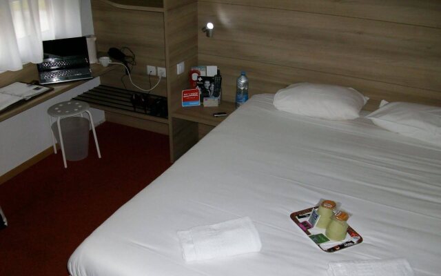 SO'LODGE Hôtel Niort A83