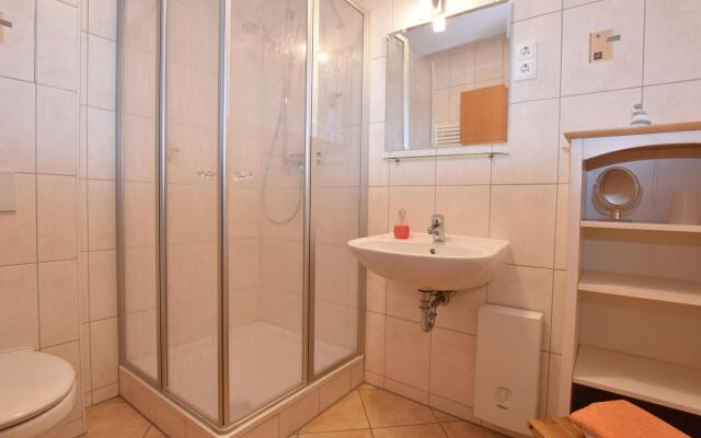 Modern Apartment in Graal-Müritz with Garden