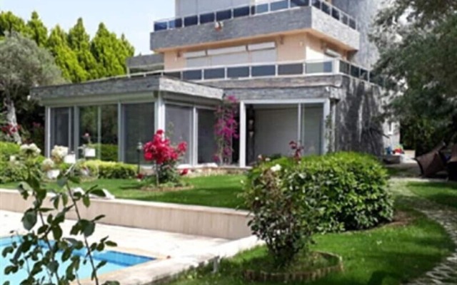 Urla Begonvil Pansiyon