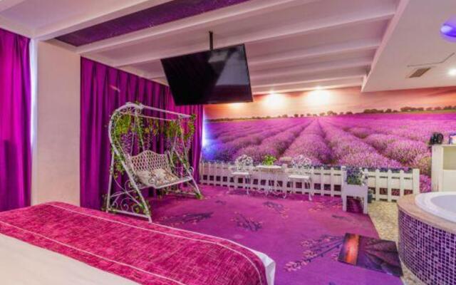 Suzhou Yujiu Impression Hotel (Suzhou Mudu Ancient Town Duchuanqiao Subway Station)