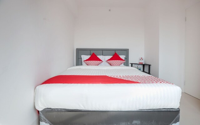 Oyo 129 Bassura City Apartment