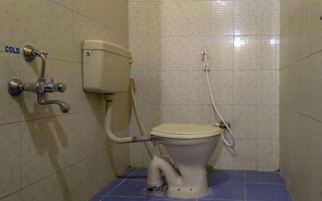 OYO 28750 Ramas Residency