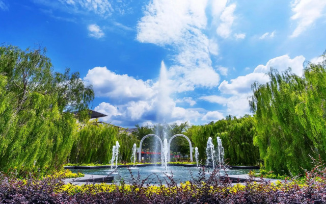 Avenue Garden Hotel