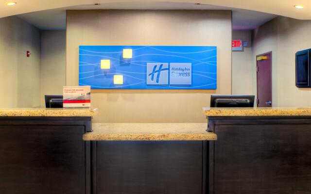 Holiday Inn Express And Suites Granbury by IHG