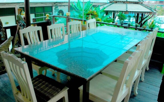 Tanrin Boutique Guesthouse Riverside
