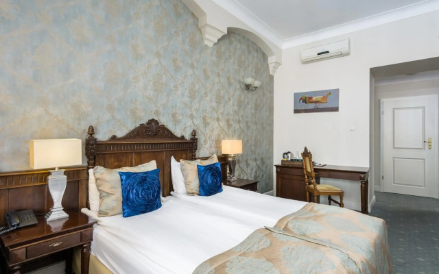 Hotel Kolegiacki