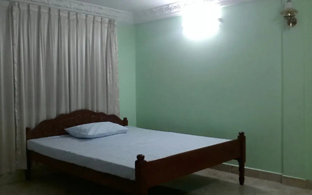 Rom's Residence
