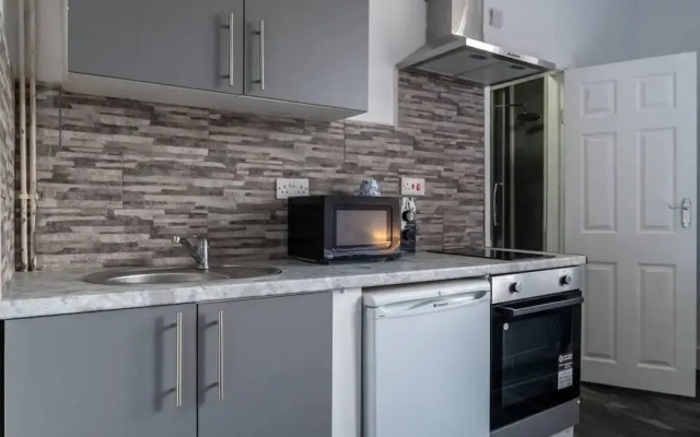 Self Contained 1-bed Studio5 in Coventry