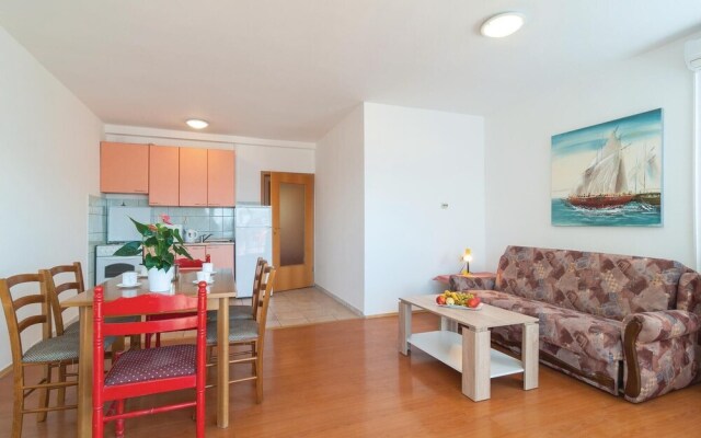 Nice Home in Stanici With Wifi and 2 Bedrooms