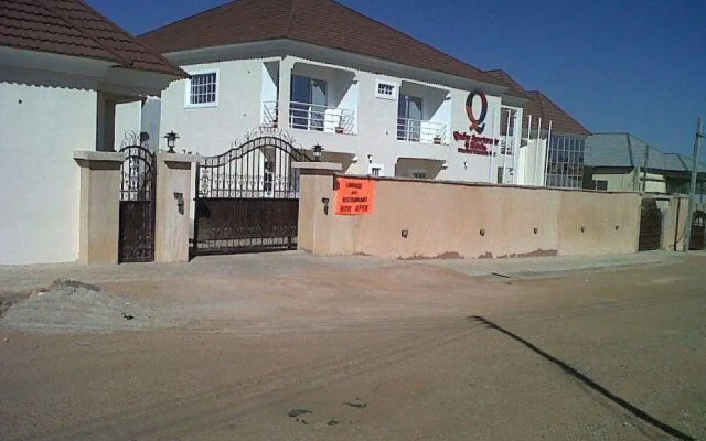 Qualer Apartments & Hotels