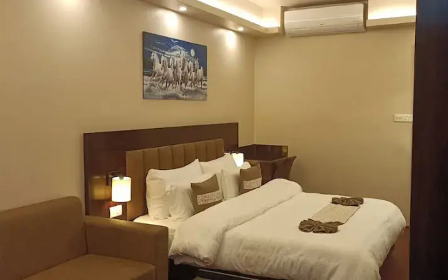 Xcelsior Hotel And Spa By Roh