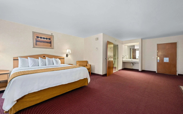 AmericInn by Wyndham Denver Airport