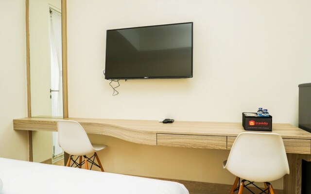 Fully Furnished Studio Menteng Park Apartment