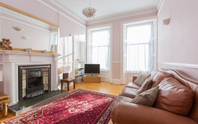 Beautiful Georgian Flat in Edinburgh - Sleeps 4