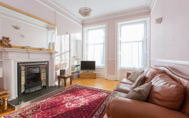 Beautiful Georgian Flat in Edinburgh - Sleeps 4