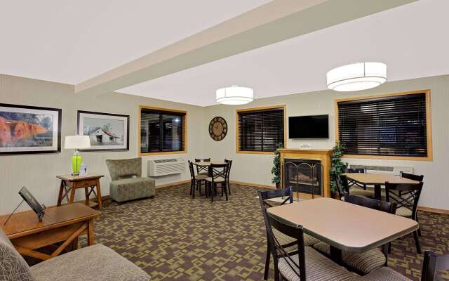 Super 8 by Wyndham Lebanon