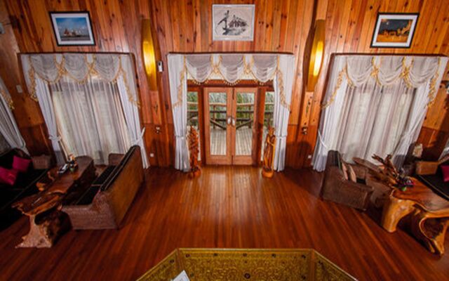 Royal Nadi Resort
