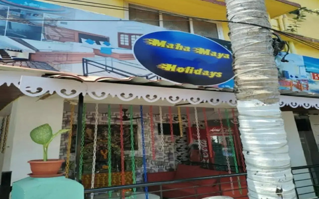 Oyo 87132 Mahamaya Holiday Inn