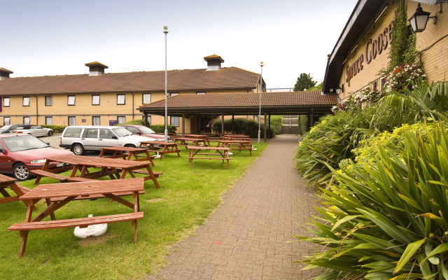 Premier Inn Basingstoke West